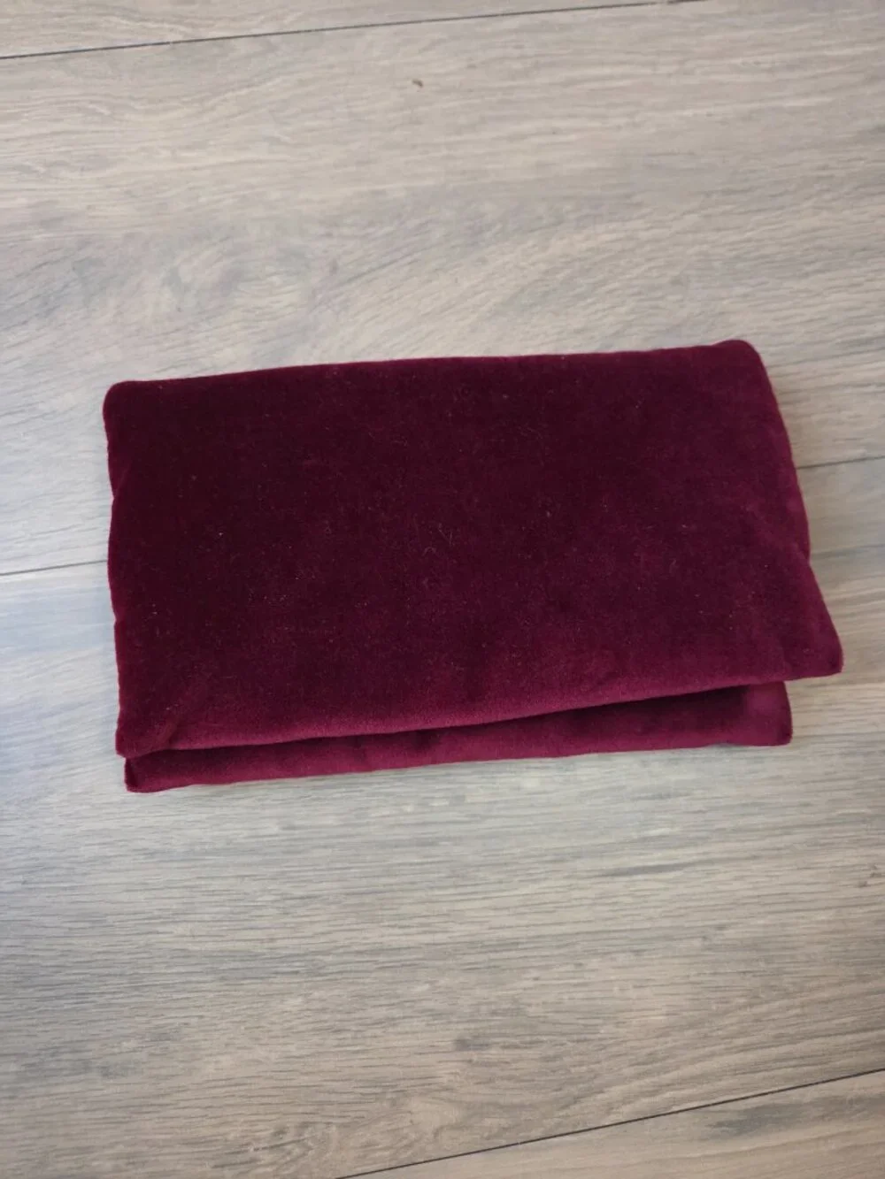 Gucci Hollywood Forever Collection Burgundy Velvet Satin Pouch Dust Bag